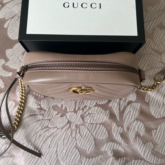 GUCCI GG MARMONT MINI SHOULDER BAG - Picture 6 of 16